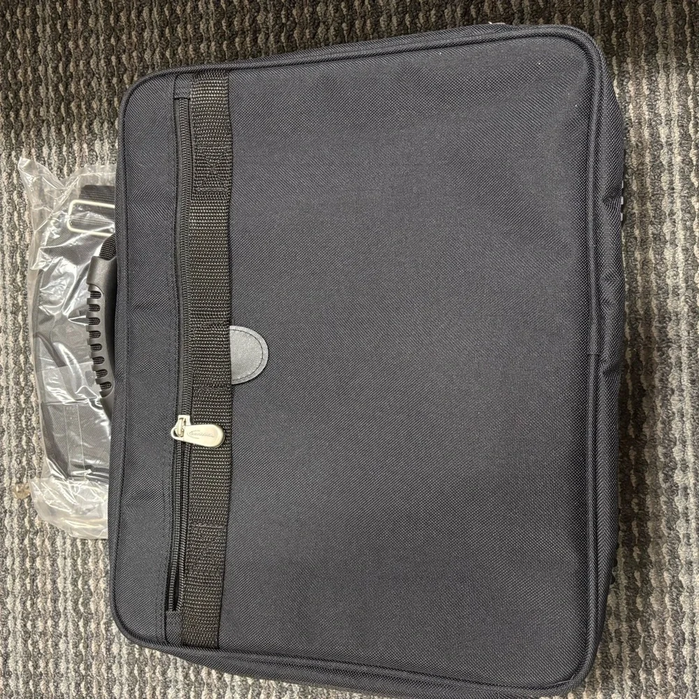Innovera Laptop Business Case Black, 16